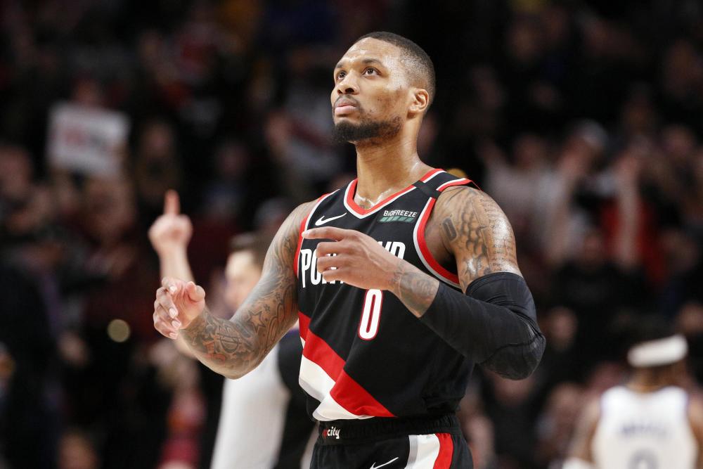 NBA直播- 利拉德60分创赛季得分新高  